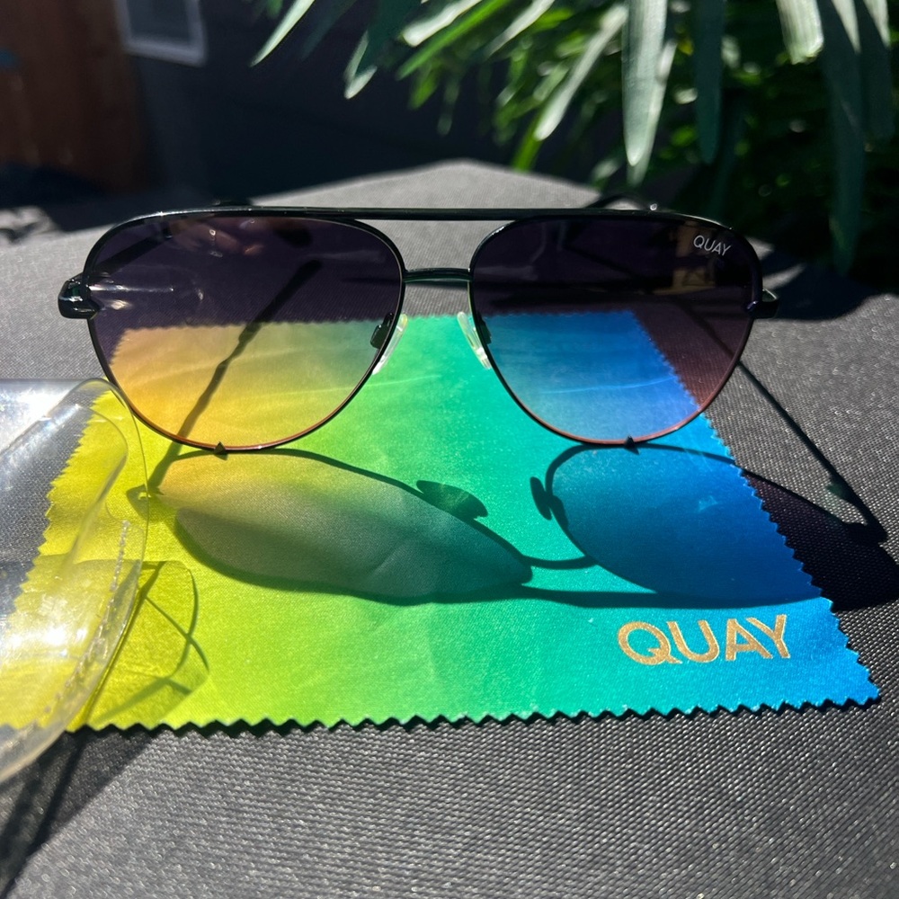 Quay Australia Gradient Aviator Sunglasses